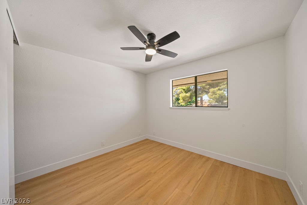 2482 Paradise Village Way Las Vegas NV 89120