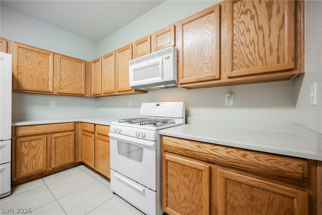 6682 Higger Tor Avenue Las Vegas NV 89139