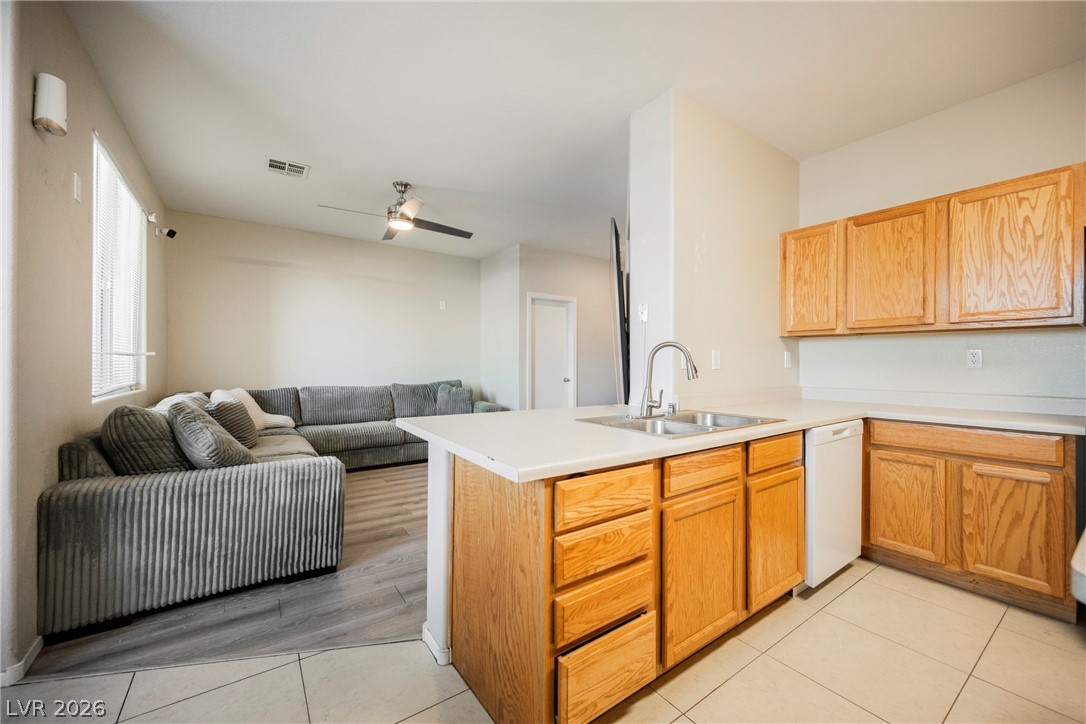 6682 Higger Tor Avenue Las Vegas NV 89139