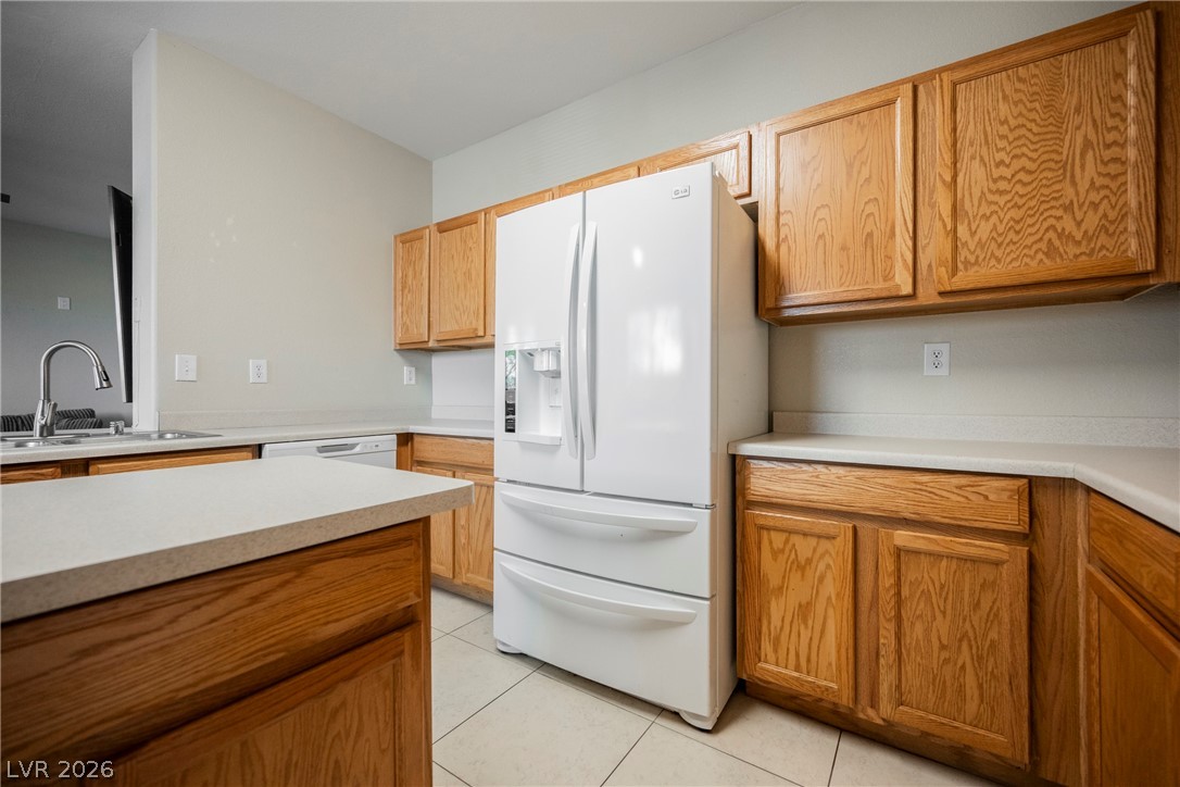 6682 Higger Tor Avenue Las Vegas NV 89139