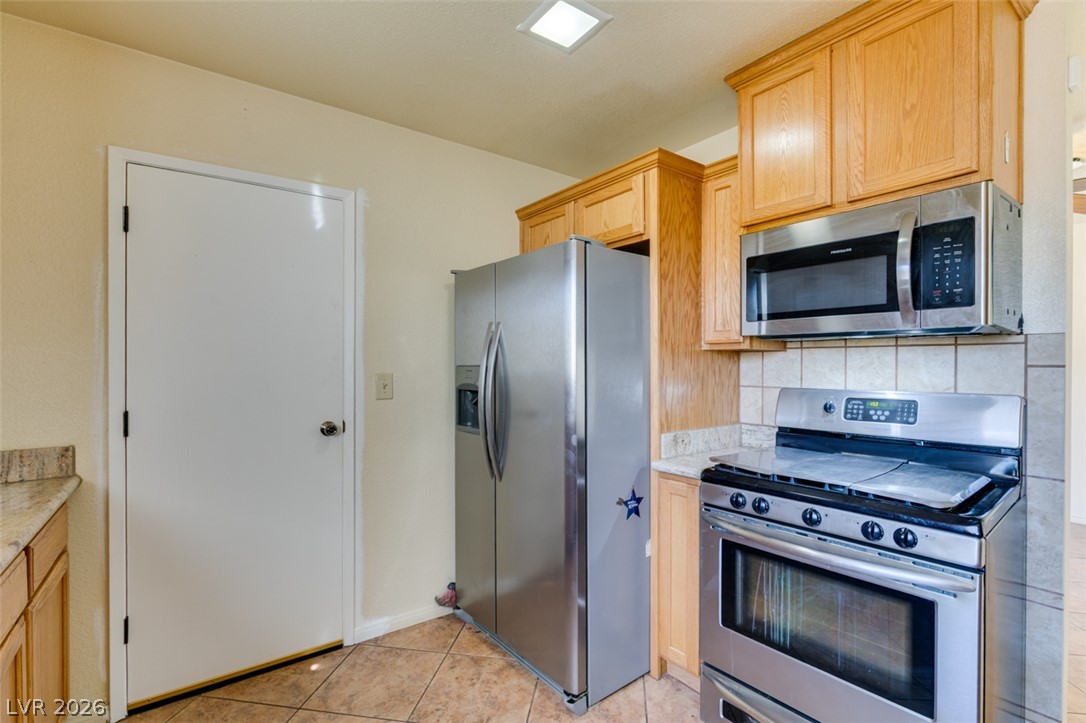 2117 Las Flores Street Las Vegas NV 89102