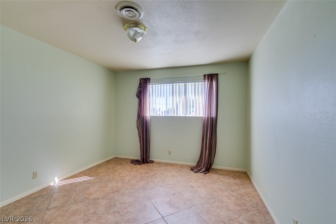 2117 Las Flores Street Las Vegas NV 89102