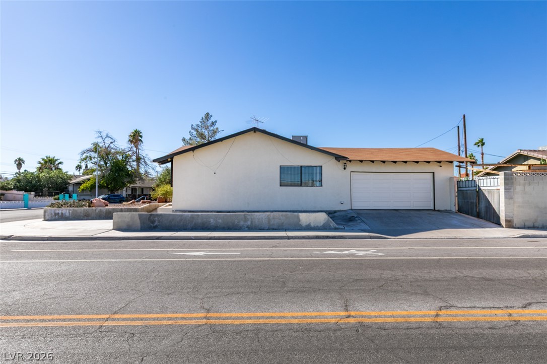 2117 Las Flores Street Las Vegas NV 89102
