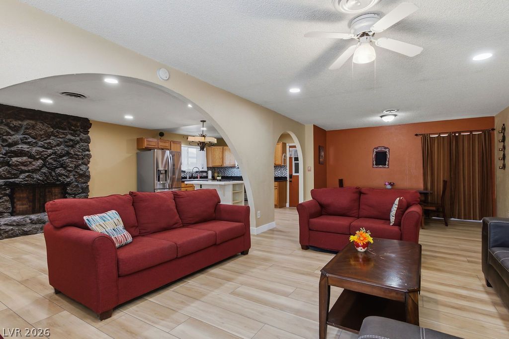 4092 East Harmon Avenue Las Vegas NV 89121