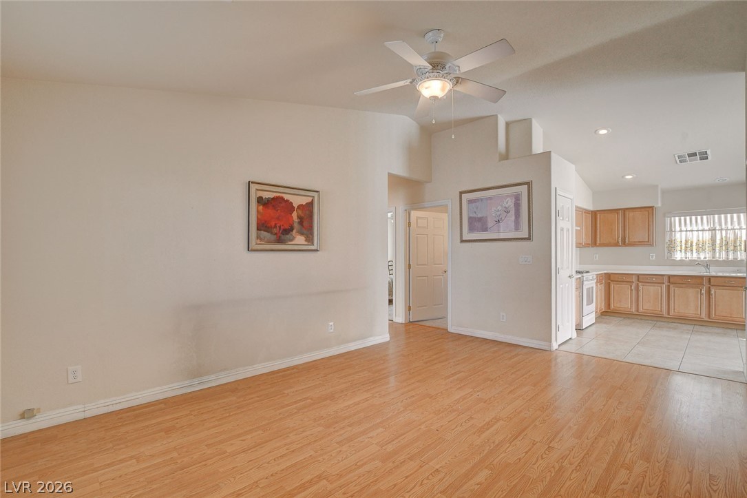 8575 Little Fox Street Las Vegas NV 89123
