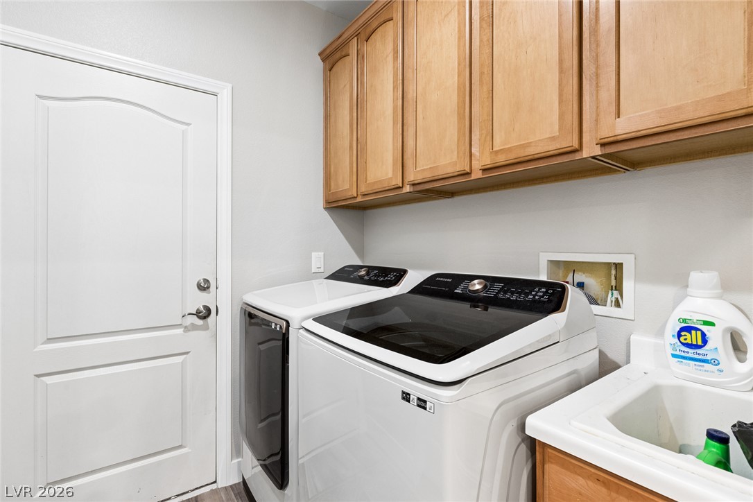 8212 Chimney Bluffs Street North Las Vegas NV 89085