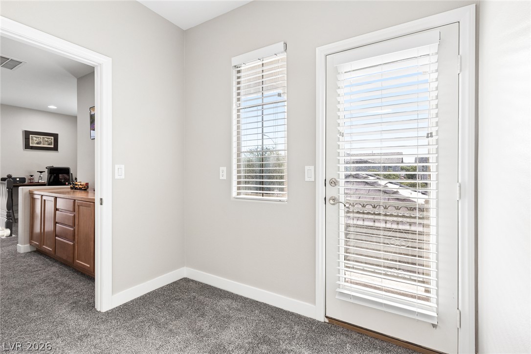 8212 Chimney Bluffs Street North Las Vegas NV 89085