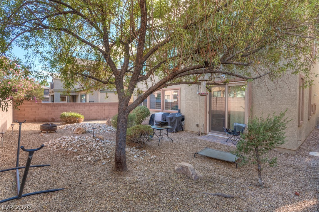 8212 Chimney Bluffs Street North Las Vegas NV 89085