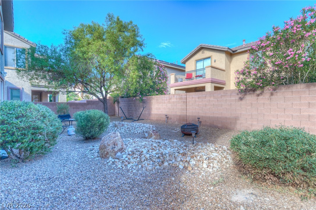 8212 Chimney Bluffs Street North Las Vegas NV 89085