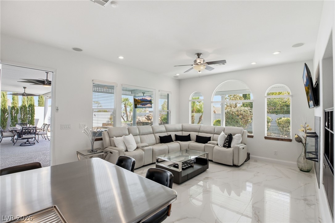 11471 Timber Mountain Avenue Las Vegas NV 89135