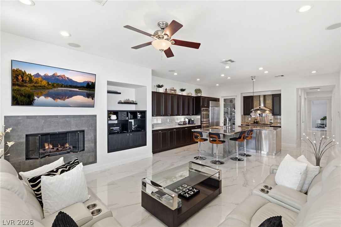 11471 Timber Mountain Avenue Las Vegas NV 89135