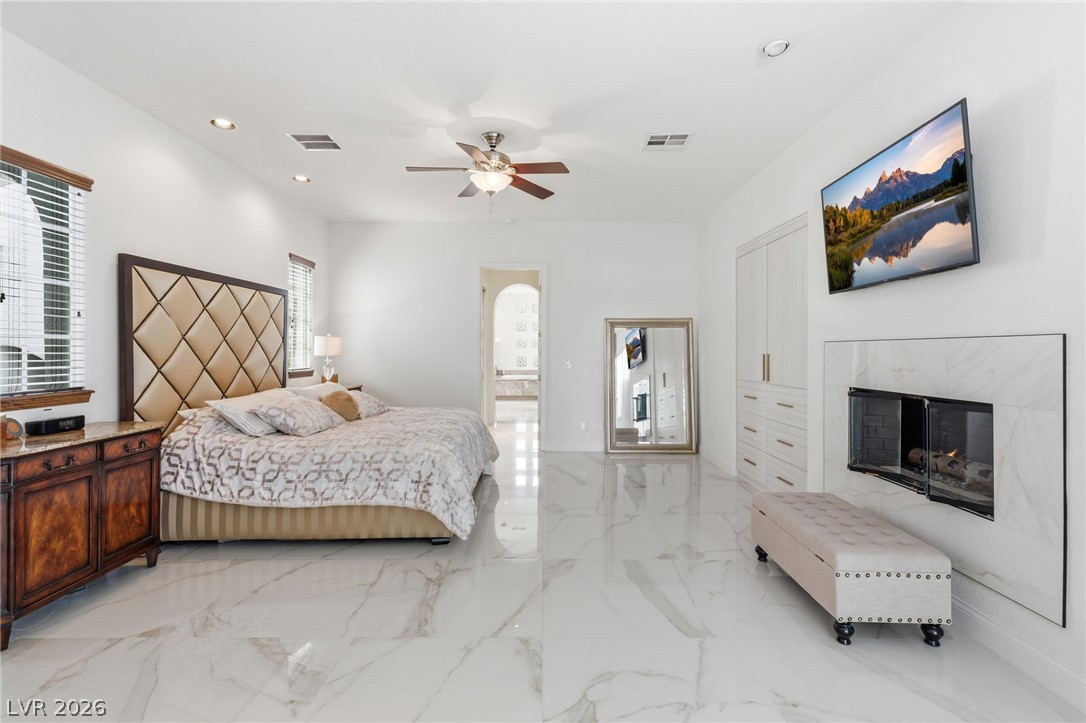 11471 Timber Mountain Avenue Las Vegas NV 89135