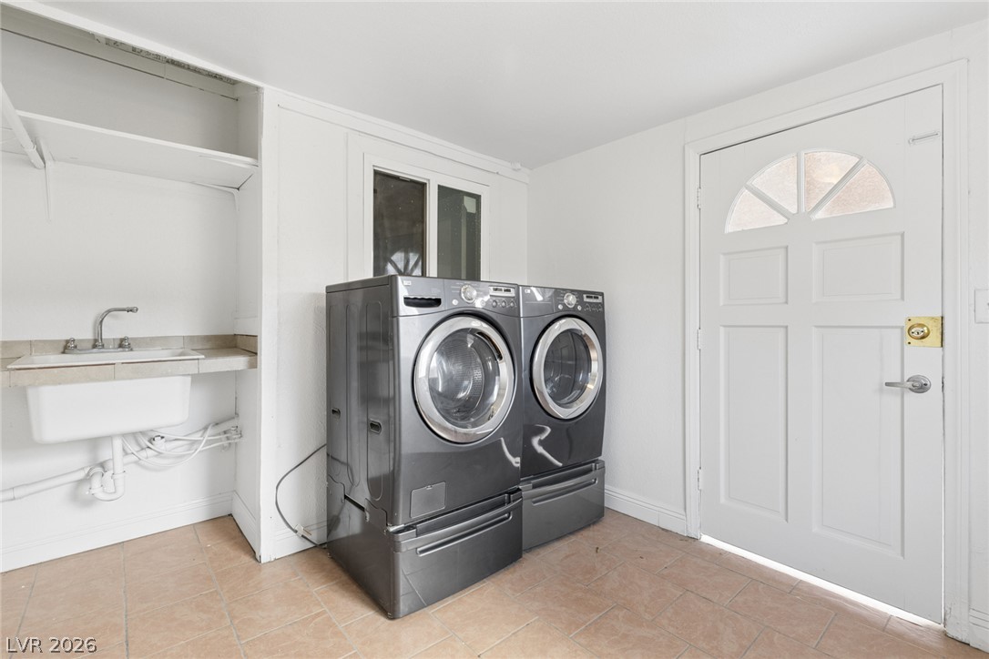 4051 Springhill Avenue Las Vegas NV 89121