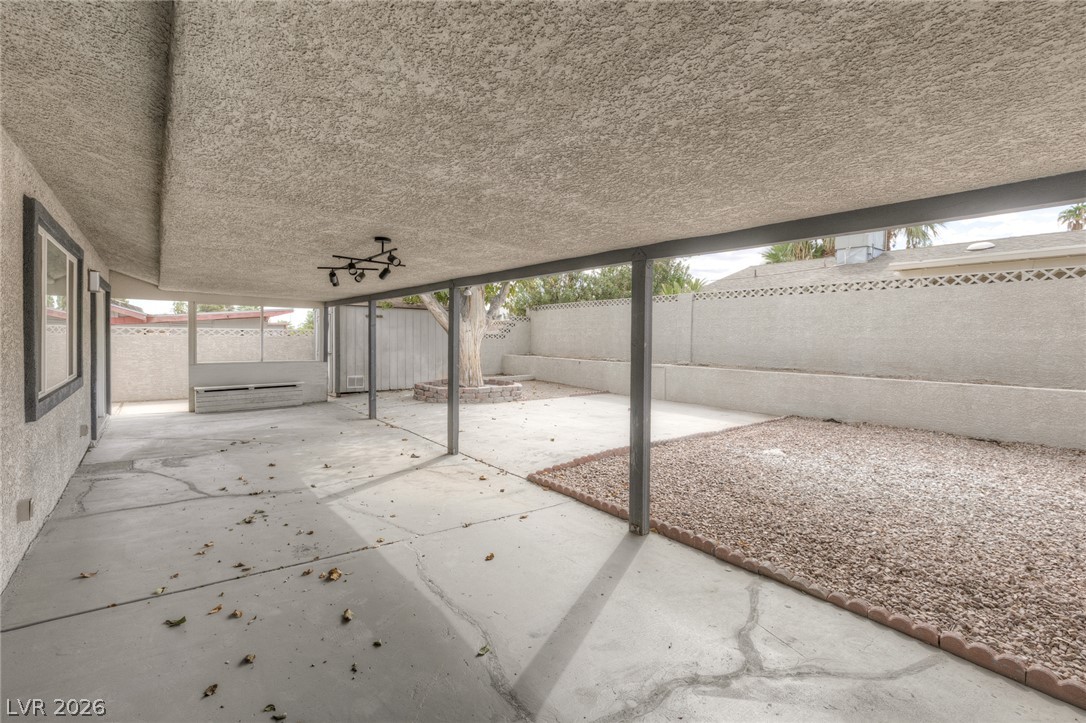 4051 Springhill Avenue Las Vegas NV 89121