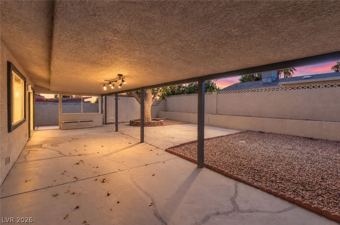 4051 Springhill Avenue Las Vegas NV 89121