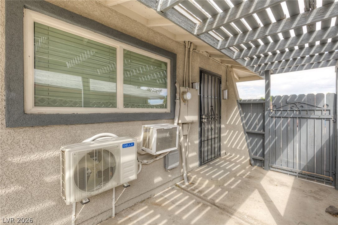 4051 Springhill Avenue Las Vegas NV 89121