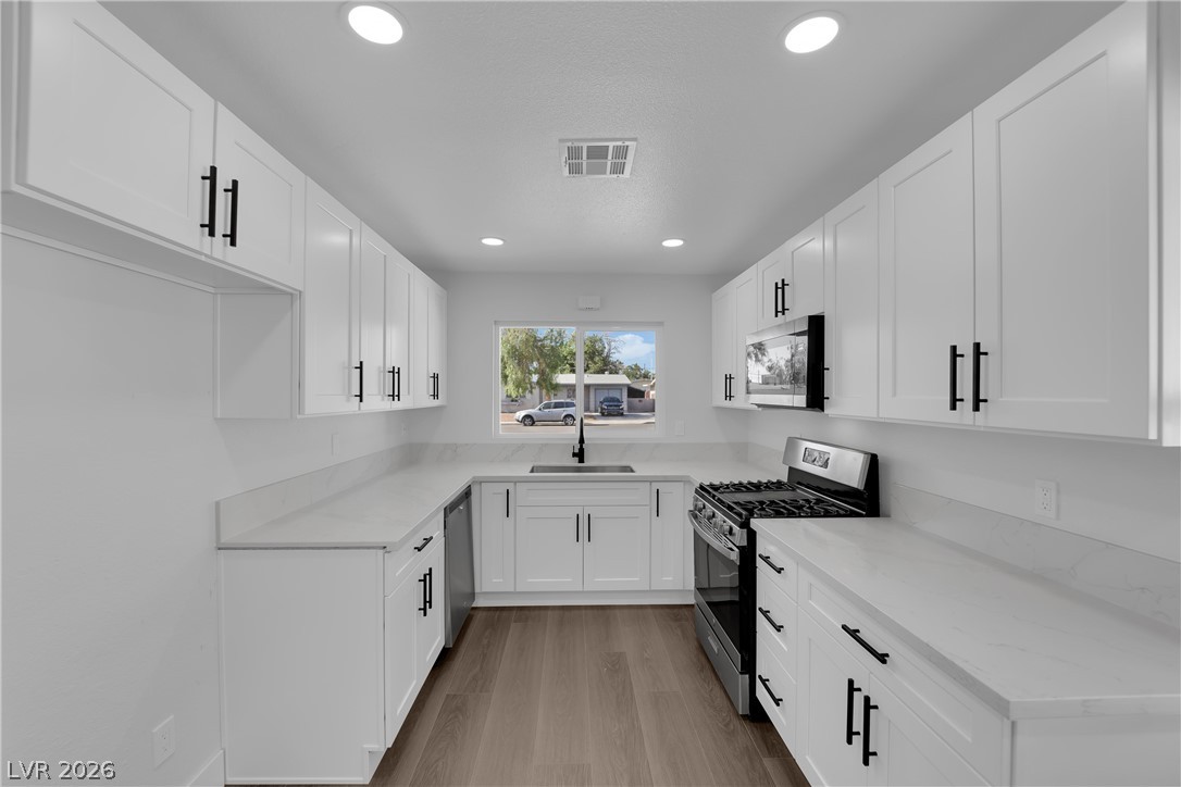 4112 Las Lomas Avenue Las Vegas NV 89102