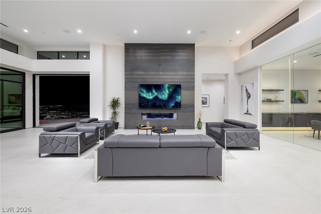 563 Grand Rim Drive Henderson NV 89012