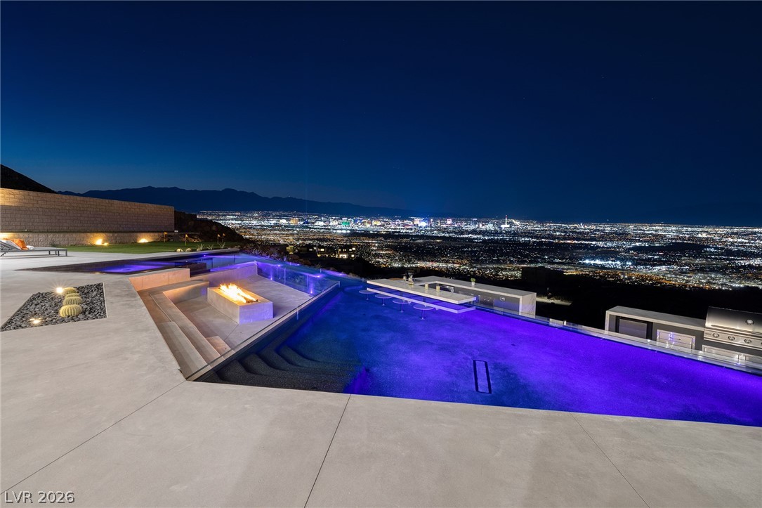 563 Grand Rim Drive Henderson NV 89012