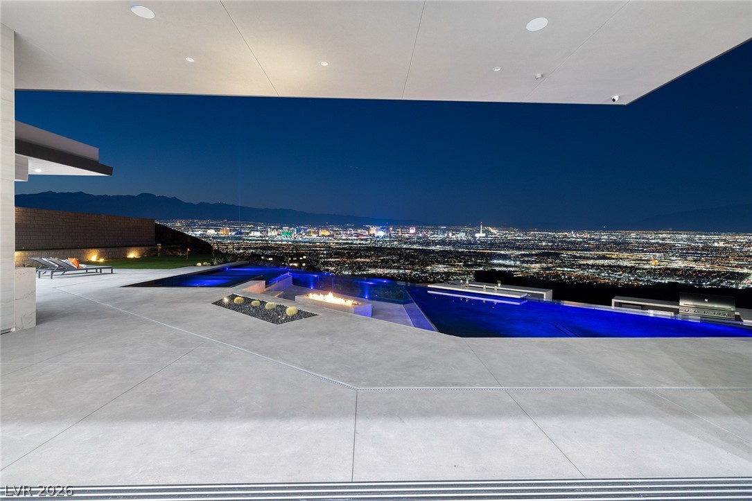563 Grand Rim Drive Henderson NV 89012