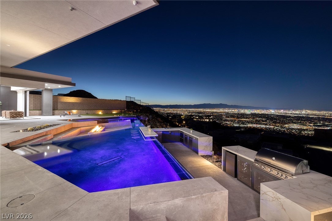 563 Grand Rim Drive Henderson NV 89012