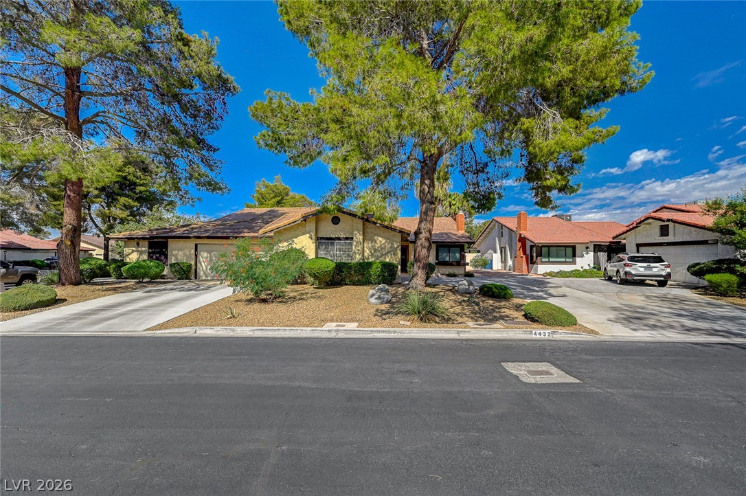 4432 Live Oak Drive Las Vegas NV 89121
