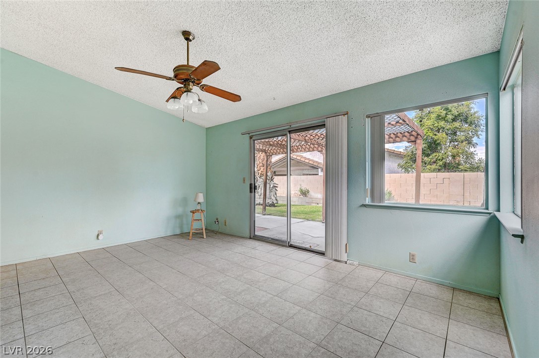 4432 Live Oak Drive Las Vegas NV 89121