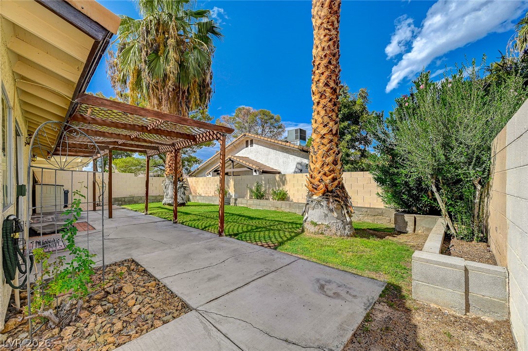 4432 Live Oak Drive Las Vegas NV 89121