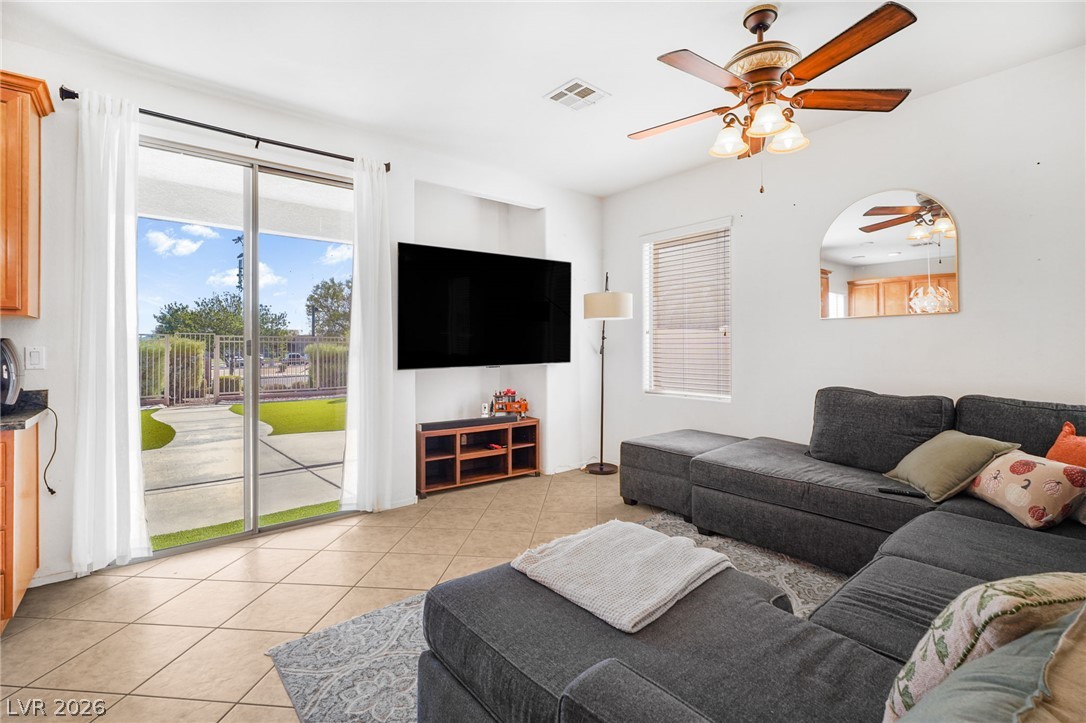 5552 Overlook Valley Street North Las Vegas NV 89081