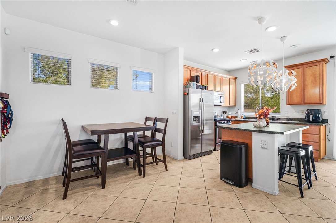 5552 Overlook Valley Street North Las Vegas NV 89081
