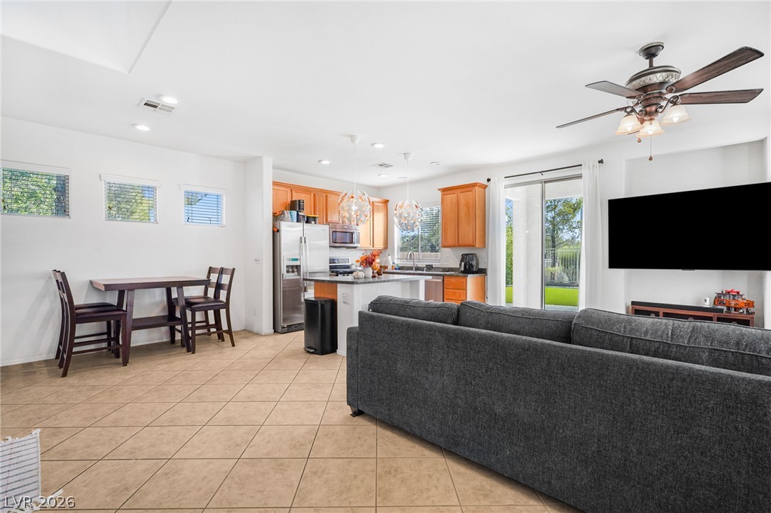 5552 Overlook Valley Street North Las Vegas NV 89081