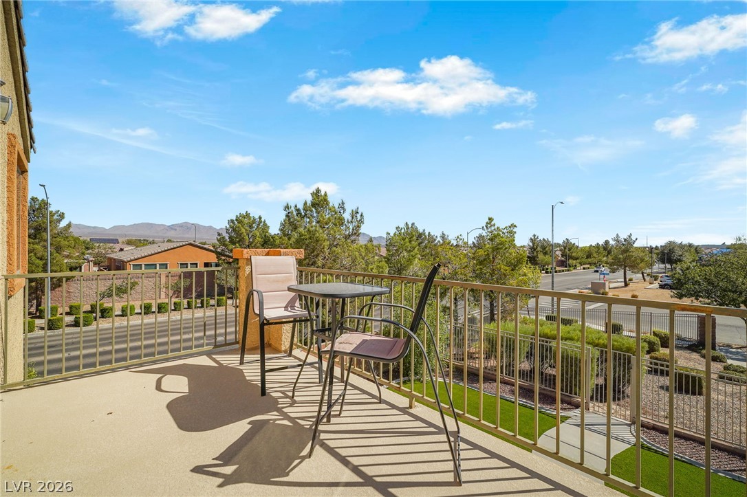 5552 Overlook Valley Street North Las Vegas NV 89081