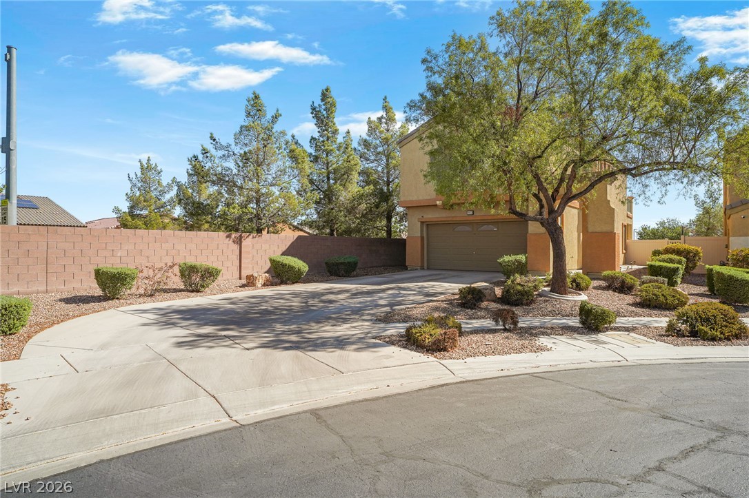 5552 Overlook Valley Street North Las Vegas NV 89081