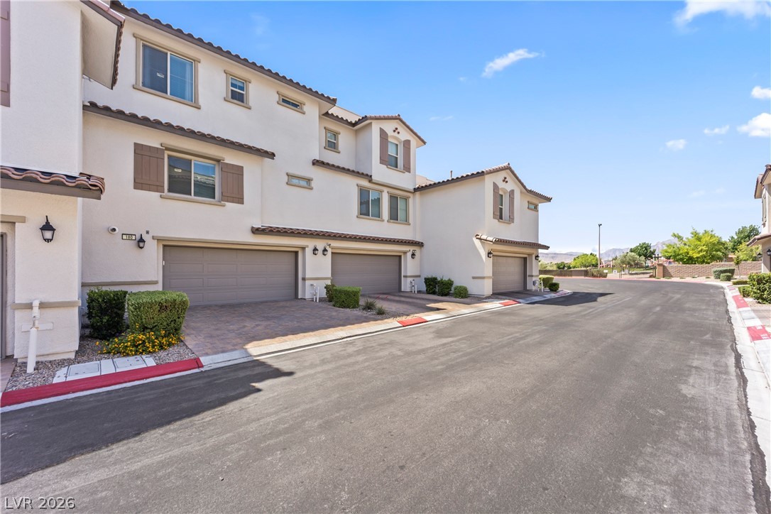 180 Petaluma Valley Drive Las Vegas NV 89138