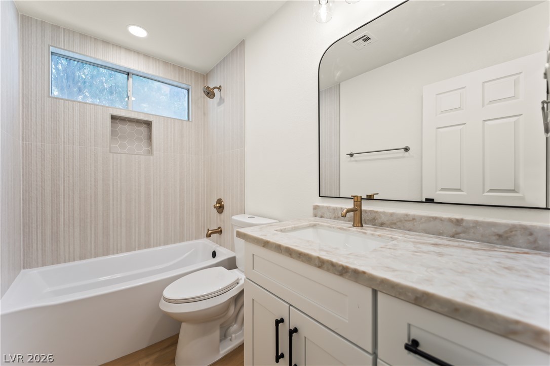 8921 Diamond Falls Drive Las Vegas NV 89117