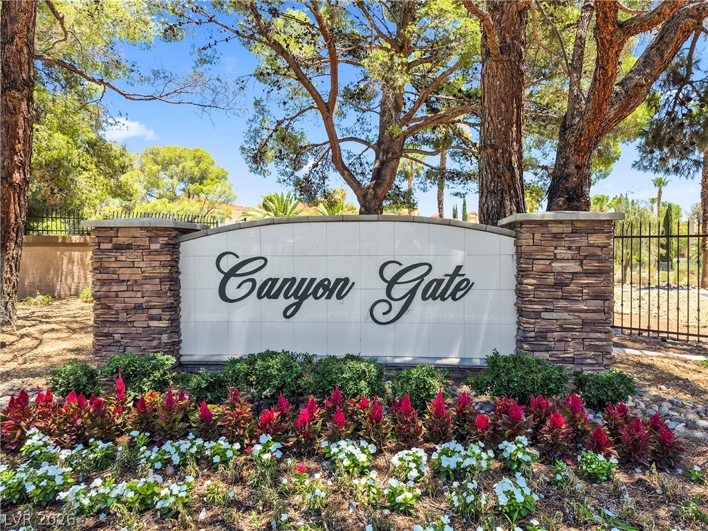 8921 Diamond Falls Drive Las Vegas NV 89117