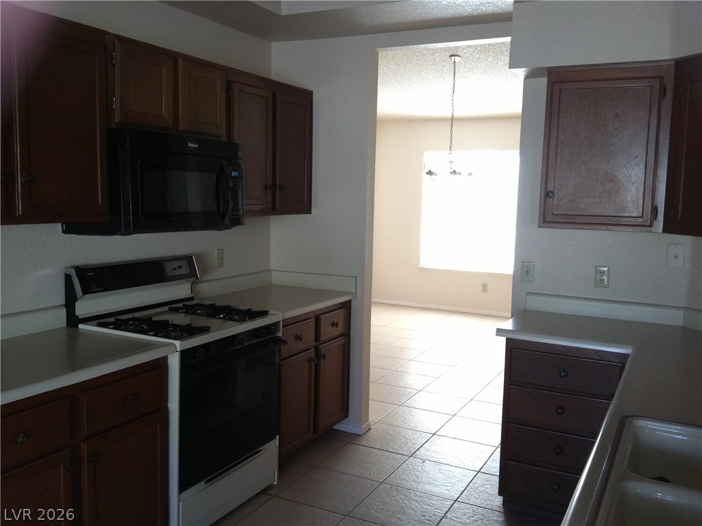 4618 Black Stallion Avenue North Las Vegas NV 89031