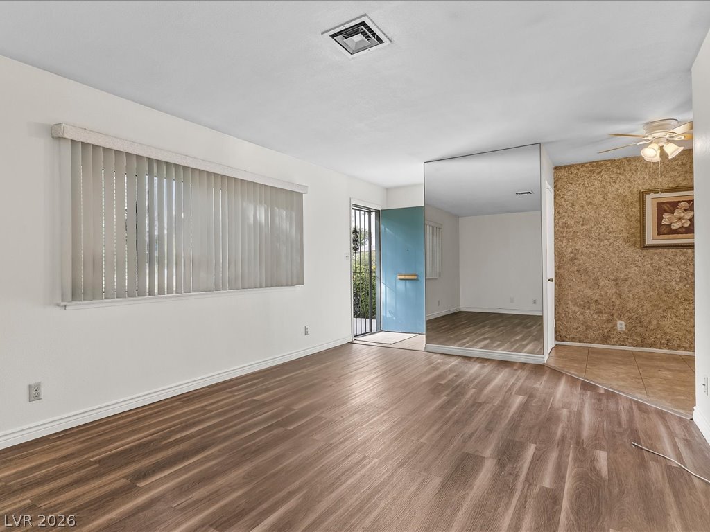 310 Greenbriar Townhouse Way Las Vegas NV 89121