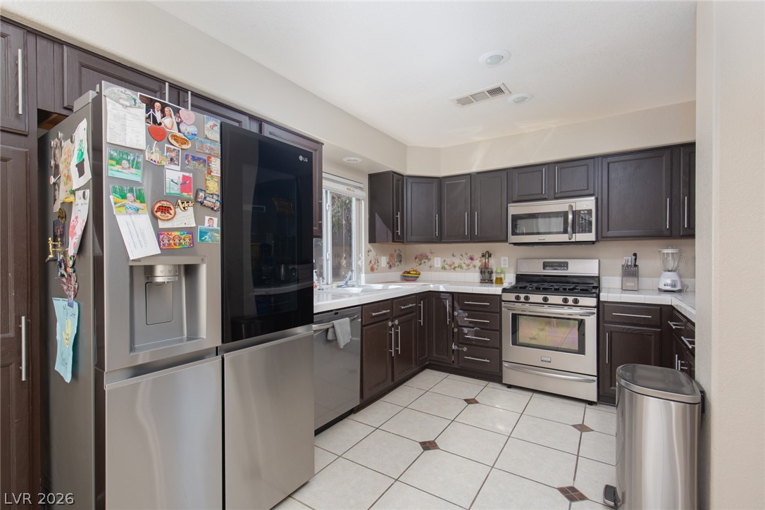 5 Alyson Pond Circle Henderson NV 89012