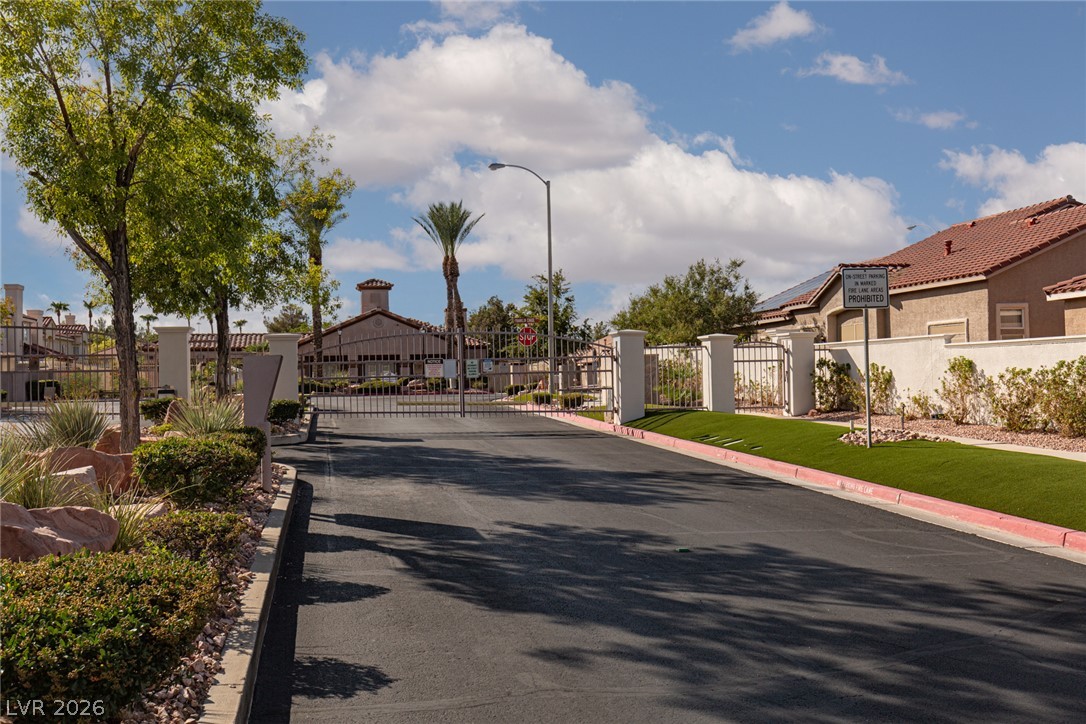 5 Alyson Pond Circle Henderson NV 89012