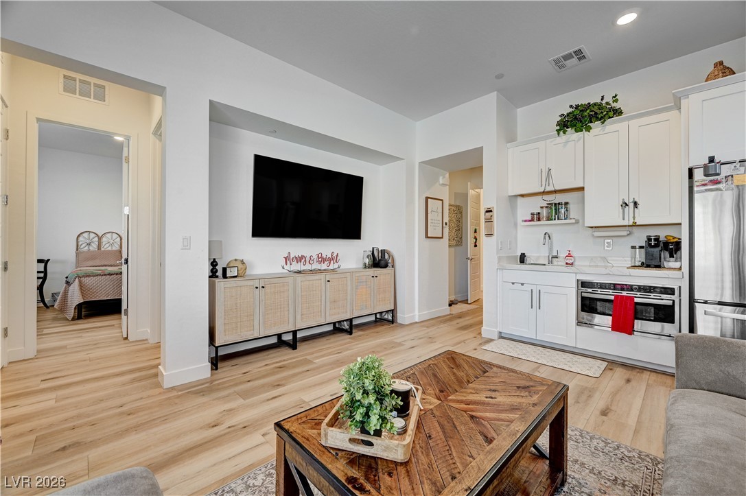 199 Bellevue Grove Avenue Henderson NV 89015