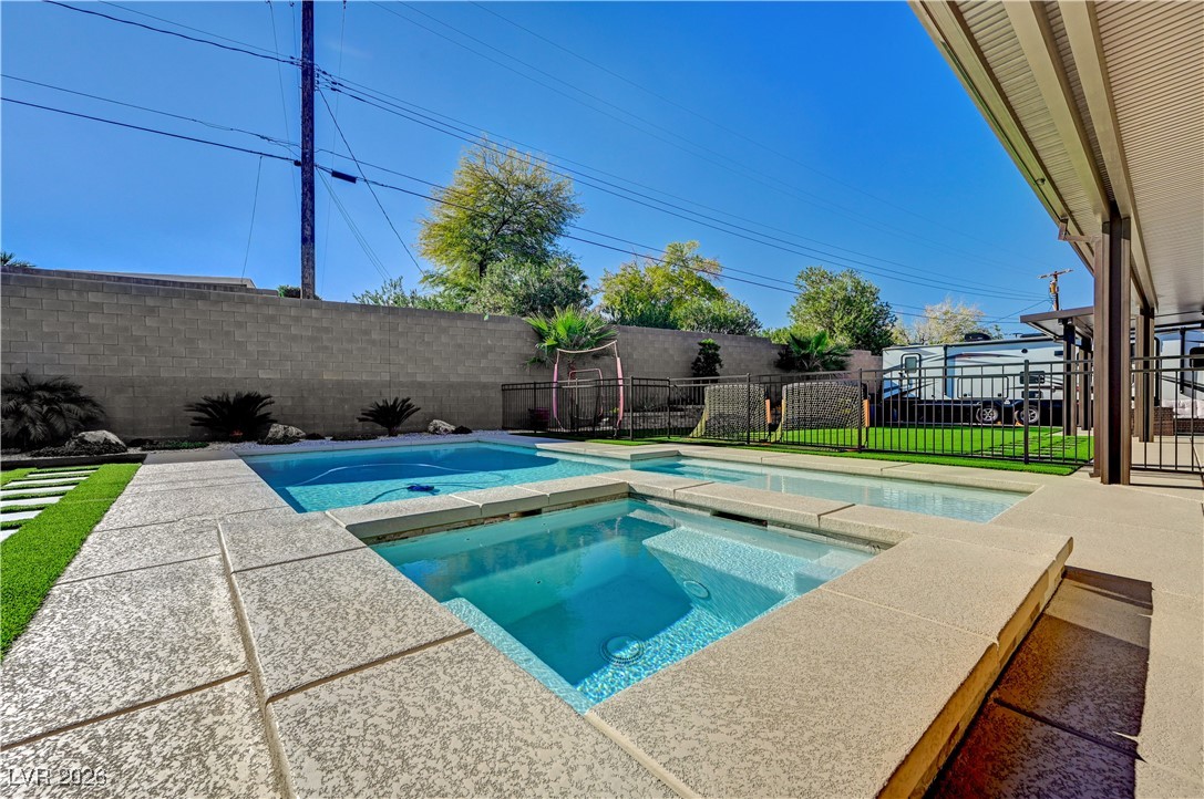 199 Bellevue Grove Avenue Henderson NV 89015
