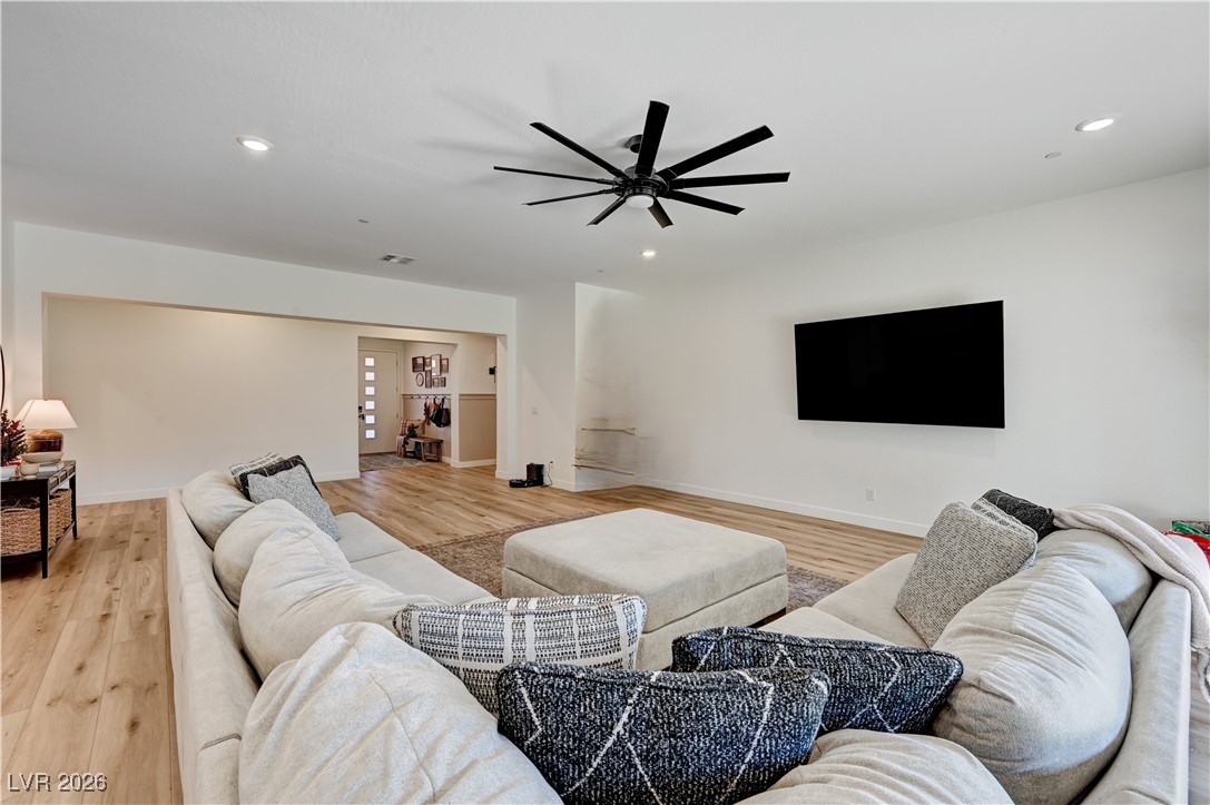 199 Bellevue Grove Avenue Henderson NV 89015