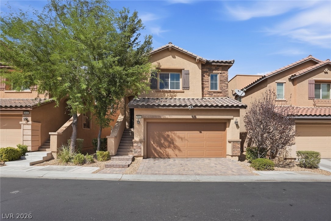 8924 Fox Season Avenue Las Vegas NV 89178