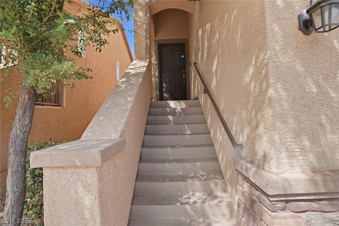 8924 Fox Season Avenue Las Vegas NV 89178