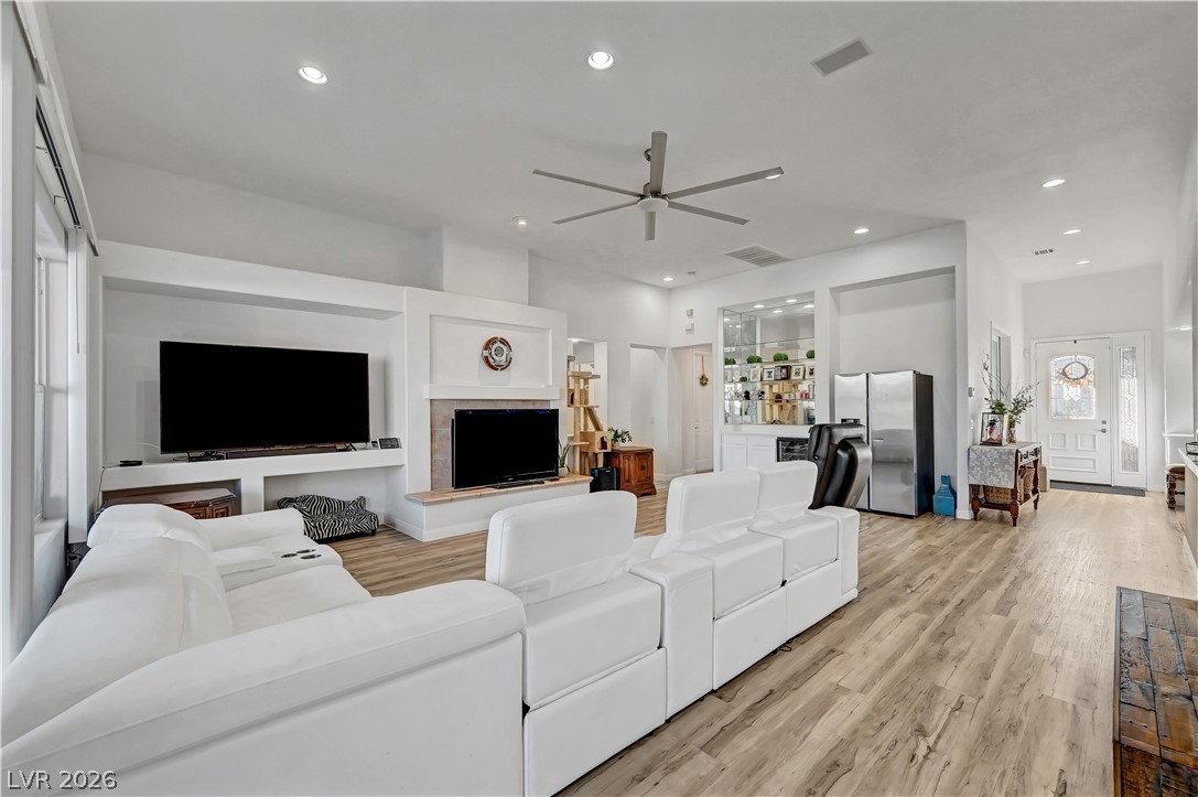 2308 Trident Maple Street Las Vegas NV 89117
