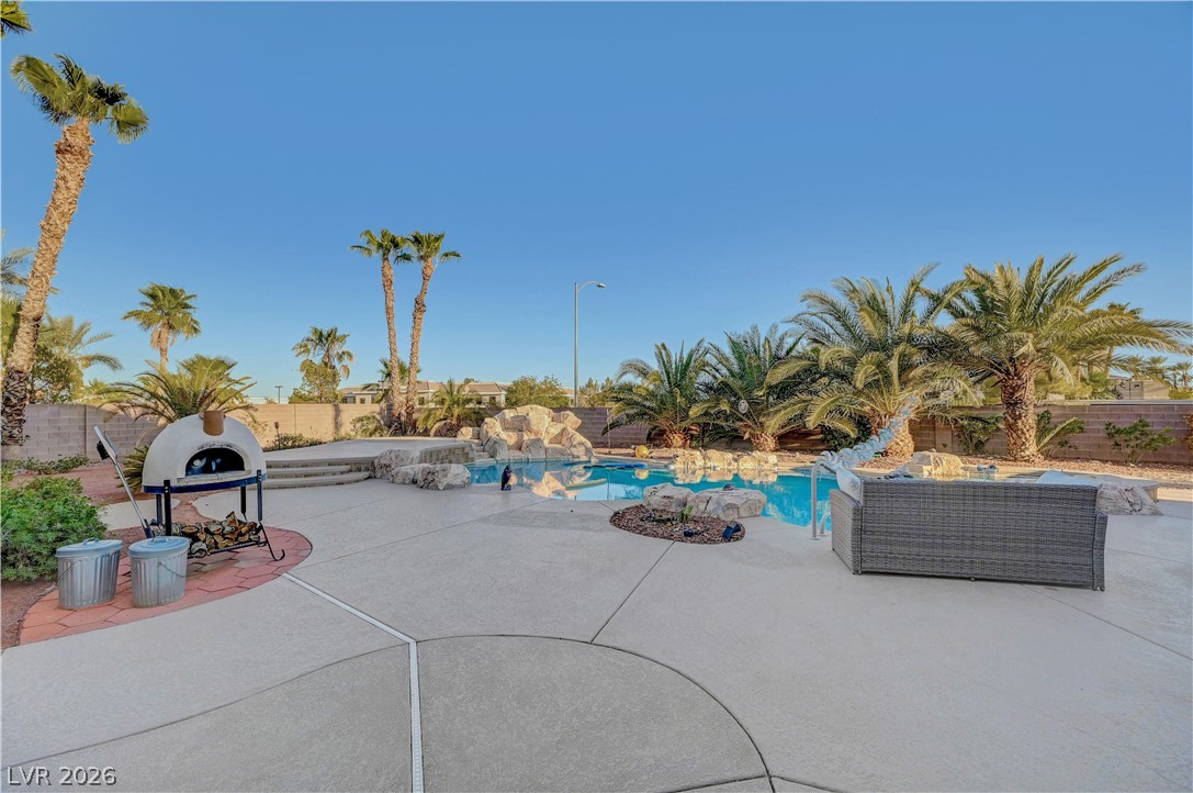 2308 Trident Maple Street Las Vegas NV 89117