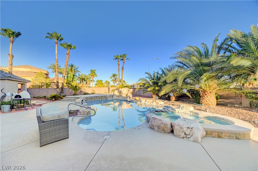 2308 Trident Maple Street Las Vegas NV 89117