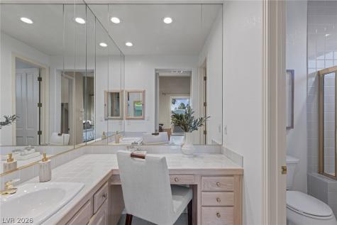 8325 Turtle Creek Circle Las Vegas NV 89113