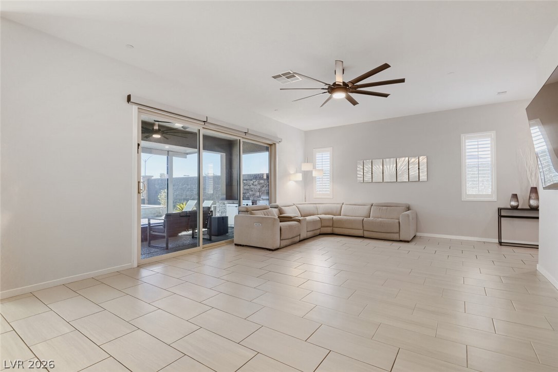 707 Glowing Horizon Street Henderson NV 89052